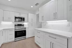 1054 Wyoming Ave, Fort Lauderdale, FL 33312 - Photo 7