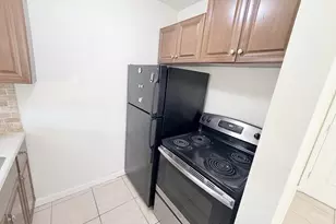 3030 NW 43rd Terrace, Lauderdale Lakes, FL 33313 - Photo 3