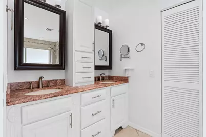 117 Sherwood Drive, Royal Palm Beach, FL 33411 - Photo 13