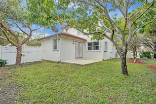 218 NW 75th Terrace, Plantation, FL 33317 - Photo 5