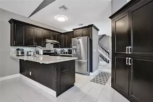 218 NW 75th Terrace, Plantation, FL 33317 - Photo 1