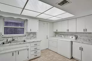 4240 NW 21st Ave, Oakland Park, FL 33309 - Photo 5