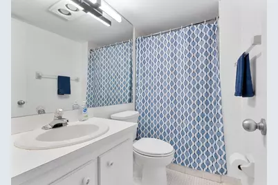 9450 Poinciana Place #211, Davie, FL 33324 - Photo 7