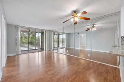 9450 Poinciana Place #211, Davie, FL 33324 - Photo 5