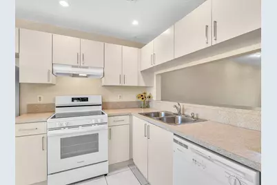 299 NW 36th Avenue, Deerfield Beach, FL 33442 - Photo 11