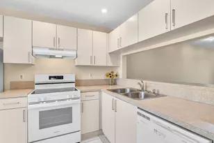 299 NW 36th Ave, Deerfield Beach, FL 33442 - Photo 11