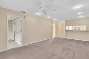 299 NW 36th Ave, Deerfield Beach, FL 33442 - Photo 17