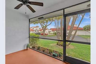 299 NW 36th Avenue, Deerfield Beach, FL 33442 - Photo 5