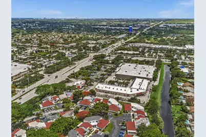 299 NW 36th Avenue, Deerfield Beach, FL 33442 - Photo 45
