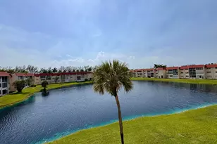 2831 E Sunrise Lakes Dr E, Sunrise, FL 33322 - Photo 19