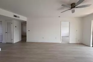 2831 E Sunrise Lakes Dr E, Sunrise, FL 33322 - Photo 5
