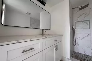 2831 E Sunrise Lakes Dr E, Sunrise, FL 33322 - Photo 9