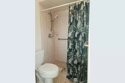 713 Nantucket Circle #B, Lake Worth, FL 33467 - Photo 11