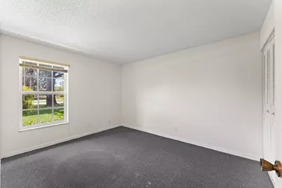 713 Nantucket Circle #B, Lake Worth, FL 33467 - Photo 13