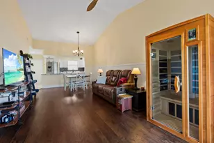 2950 SE Ocean Blvd, Stuart, FL 34996 - Photo 7