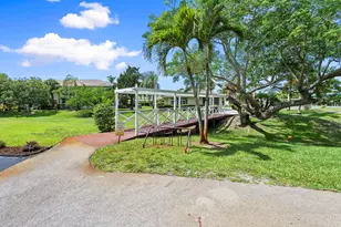 2950 SE Ocean Blvd, Stuart, FL 34996 - Photo 25