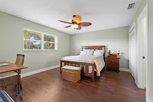 2950 SE Ocean Blvd, Stuart, FL 34996 - Photo 9