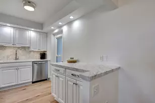 225 Beach Rd, Tequesta, FL 33469 - Photo 13
