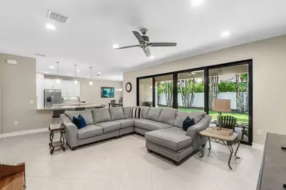 8109 Snowflake Obsidian Trail, Delray Beach, FL 33446 - Photo 9