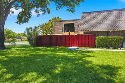 2883 SW 22nd Circle #51a, Delray Beach, FL 33445 - Photo 5
