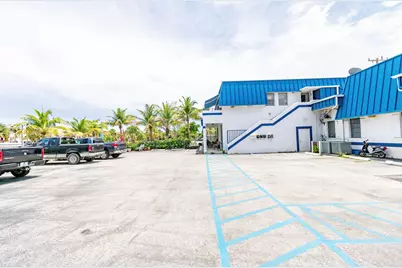 1281 Plaza Circle, Riviera Beach, FL  - Photo 11