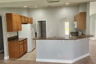 425 SW McComb Ave, Port Saint Lucie, FL 34953 - Photo 5