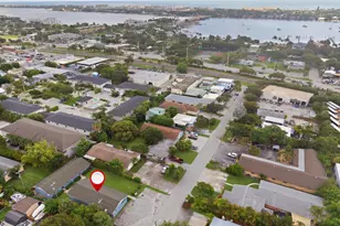 349 Wickline Blvd, Lantana, FL 33462 - Photo 1