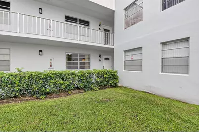 111 Normandy Lane, Delray Beach, FL 33484 - Photo 9