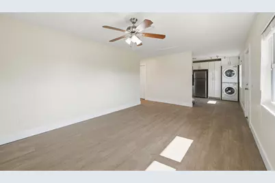 351 Wickline Boulevard, Lantana, FL 33462 - Photo 9