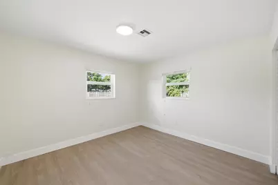 351 Wickline Boulevard, Lantana, FL 33462 - Photo 15