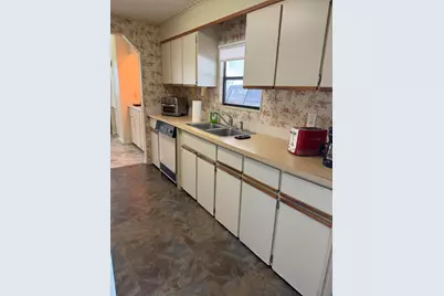 8 Felicidad Court, Fort Pierce, FL 34951 - Photo 9