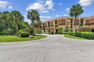 5188 Woodland Lakes Dr, Palm Beach Gardens, FL 33418 - Photo 1