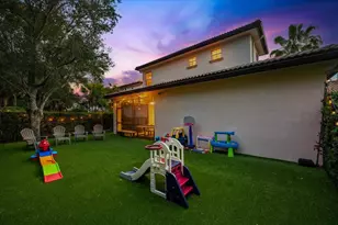 603 Castle Dr, Palm Beach Gardens, FL 33410 - Photo 25