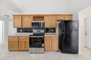 1118 SW Del Rio Blvd, Port Saint Lucie, FL 34953 - Photo 13
