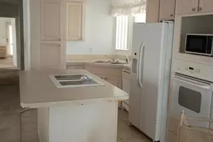 2080 SW 85th Ave, Davie, FL 33324 - Photo 7