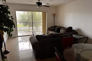 2423 NW 89th Dr, Coral Springs, FL 33065 - Photo 15