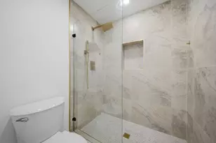 1391 E Golfview Dr, Pembroke Pines, FL 33026 - Photo 21