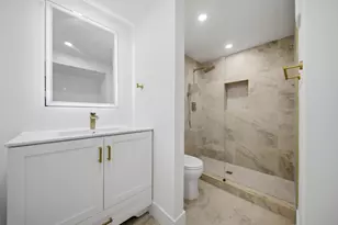 1391 E Golfview Dr, Pembroke Pines, FL 33026 - Photo 15