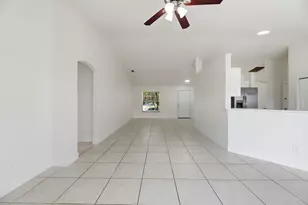 201 SW Amesbury Ave, Port Saint Lucie, FL 34953 - Photo 11
