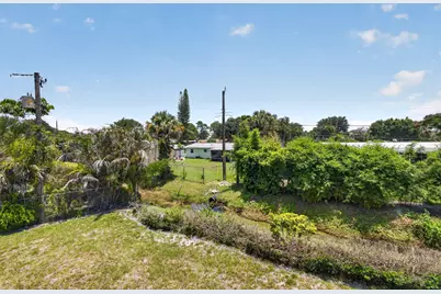 708 SW Gardens Boulevard, Palm City, FL 34990 - Photo 21