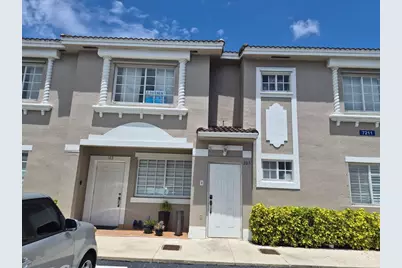 7211 NW 174th Terrace #203, Hialeah, FL 33015 - Photo 3