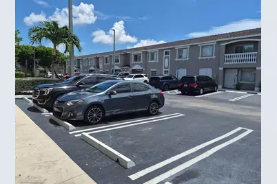 7211 NW 174th Terrace #203, Hialeah, FL 33015 - Photo 3