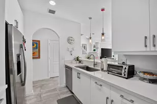 5765 Monterra Club Dr, Lake Worth, FL 33463 - Photo 5