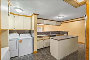 3930 NW 207 St Rd, Miami Gardens, FL 33055 - Photo 9
