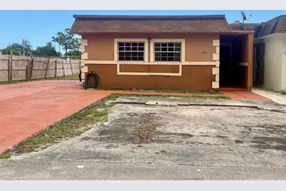 3930 NW 207 St Road, Miami Gardens, FL 33055 - Photo 1