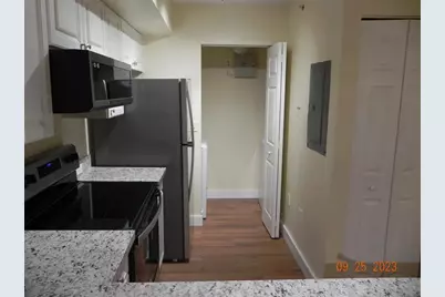 577 SW 111th Lane #204, Pembroke Pines, FL 33025 - Photo 5