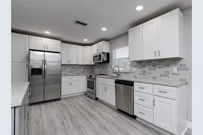 7000 NW 107th Avenue, Tamarac, FL 33321 - Photo 11
