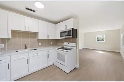 353 Wickline Boulevard, Lantana, FL 33462 - Photo 13