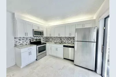 173 Lake Arbor Drive, Palm Springs, FL 33461 - Photo 9