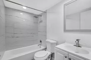 211 Sheffield I, West Palm Beach, FL 33417 - Photo 11